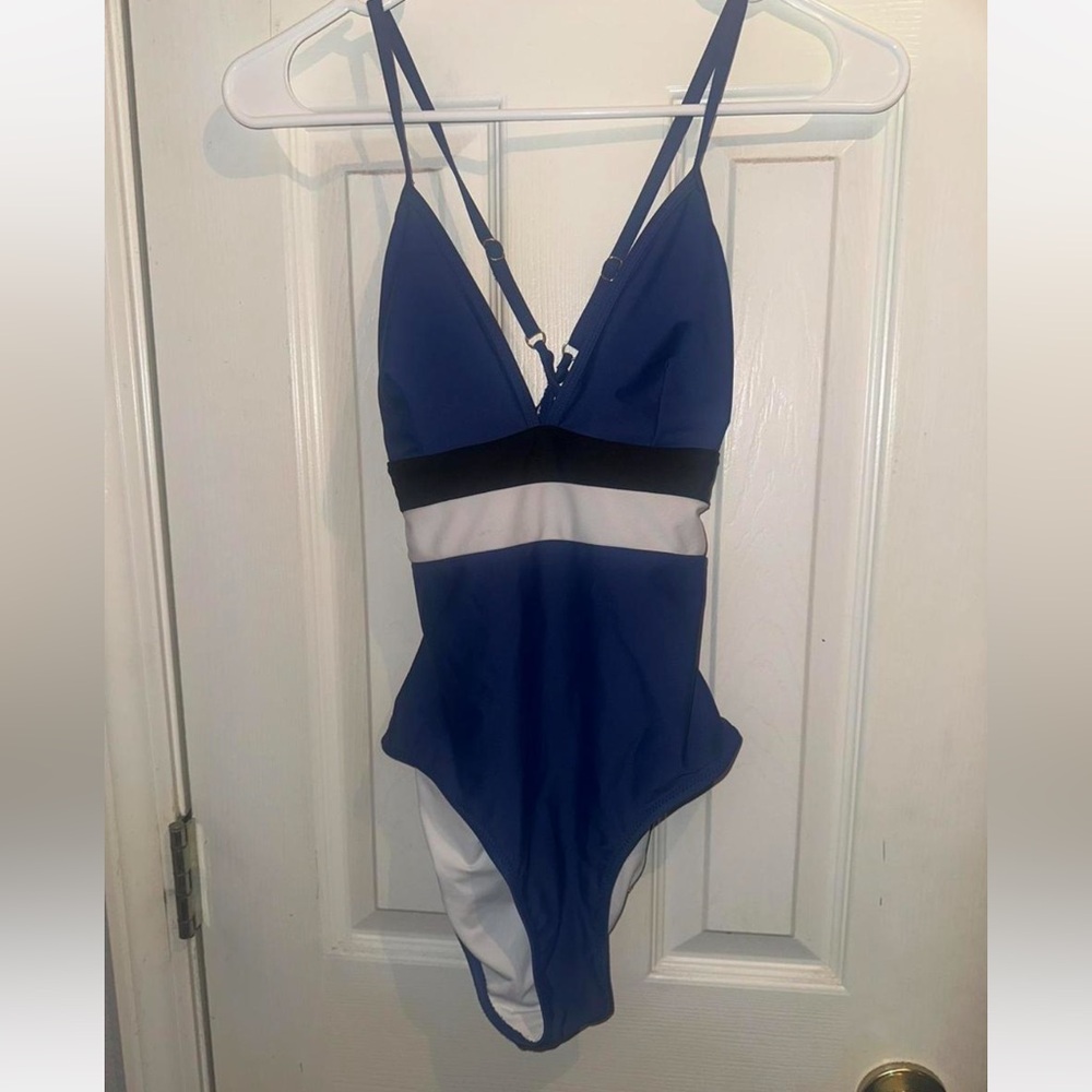 Bathing suit